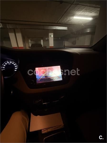 Usado Hyundai i20 GO! 84 CV (61 kW) 2017 Gris / plata Berlina