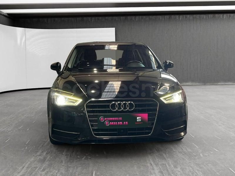 Usado Audi A3 Advanced 110 CV (80 kW) 2015 Negro Berlina