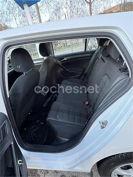 Usado VW Golf VII Advance 105 CV (77 kW) 2013 Blanco Berlina
