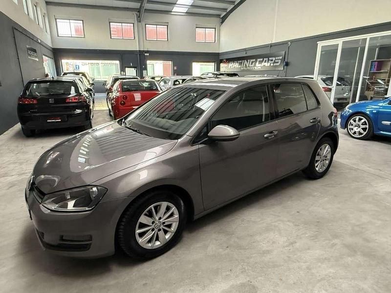 Usado VW Golf VII Business 110 CV (80 kW) 2016 Gris Utilitario