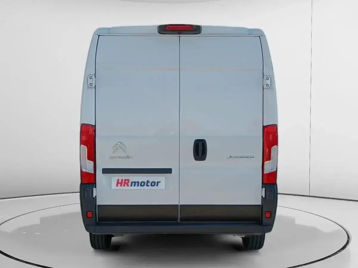 Usado Citroën Jumper 140 CV (102 kW) 2023 Blanco Monovolumen