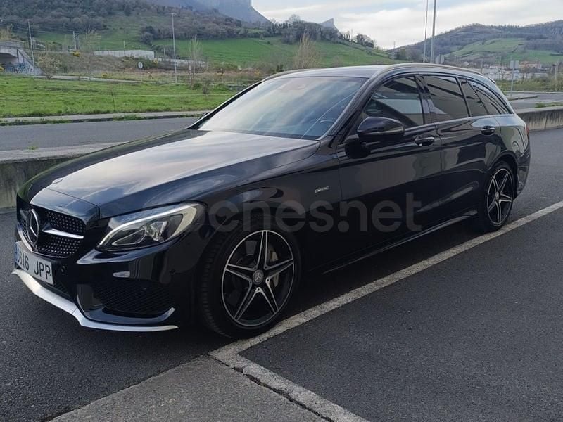 Usado Mercedes C43 AMG 367 CV (269 kW) 2016 Negro Familiar