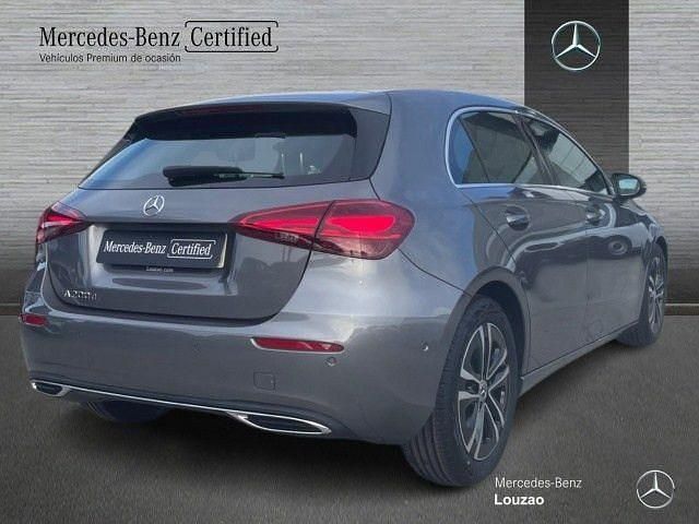 Usado Mercedes A200 Progressive 150 CV (110 kW) 2024 Gris montaña