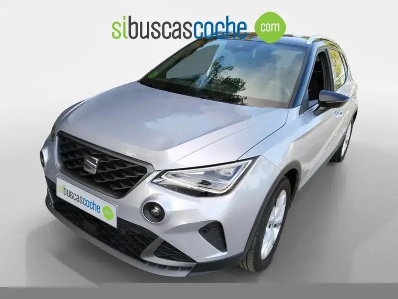 Gris/plata Usado 2023 Seat Arona FR SUV | 19.990 € (Precio justo) - Imagen 1/4