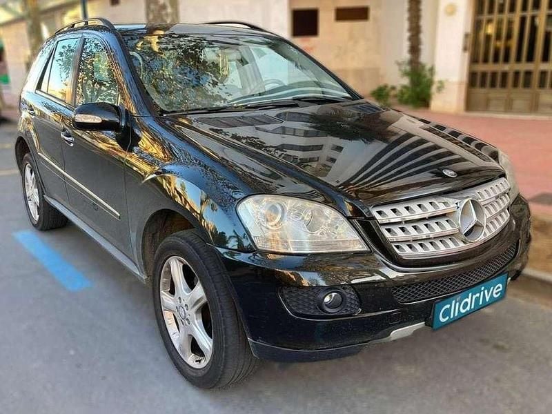 Usado Mercedes ML350 224 CV (164 kW) 2007 Negro SUV