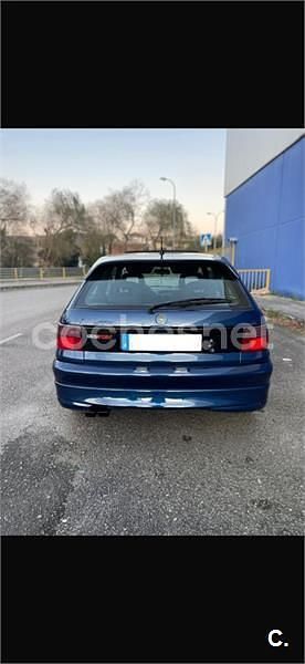Usado Opel Astra Edition 190 CV (139 kW) 2000 Azul Coupe
