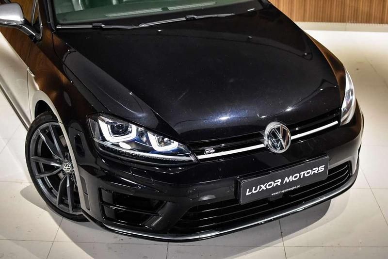 Usado VW Golf VII R 300 CV (220 kW) 2015 Negro Utilitario