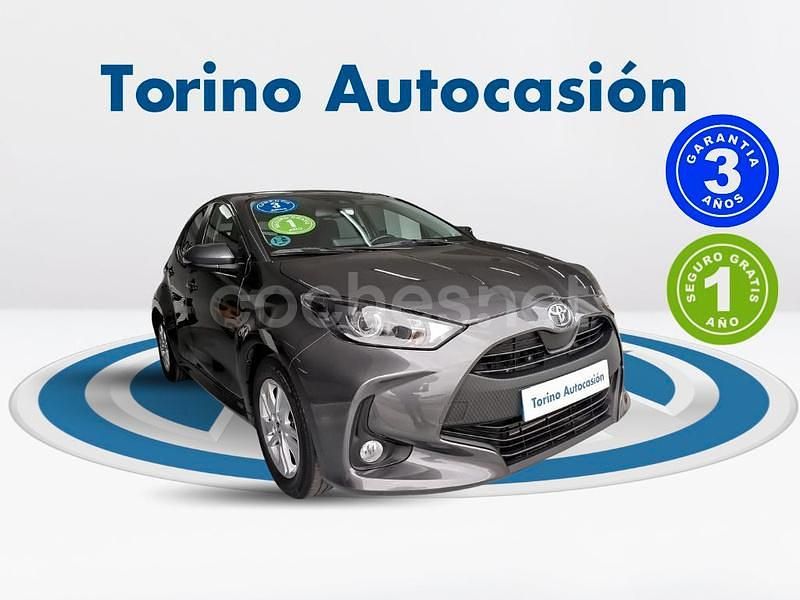 Gris / plata Usado 2023 Toyota Yaris Berlina | 15.990 € (Buen precio) - Imagen 1/3