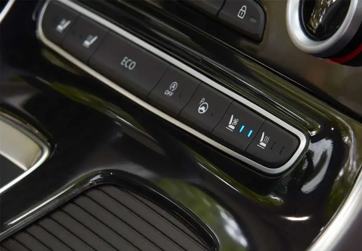 Usado Renault Grand Scénic IV Zen 120 CV (88 kW) 2019 Marrón Monovolumen