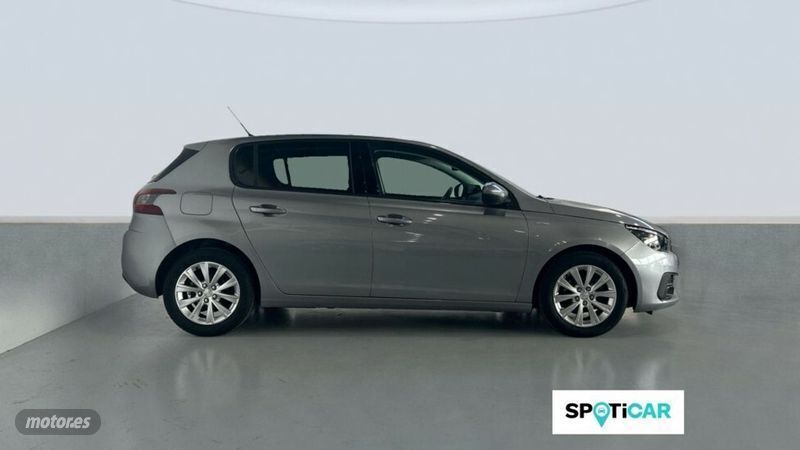 Usado Peugeot 308 Style 101 CV (74 kW) 2019 Gris Berlina