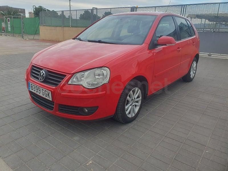 Usado VW Polo 80 CV (58 kW) 2008 Rojo Utilitario