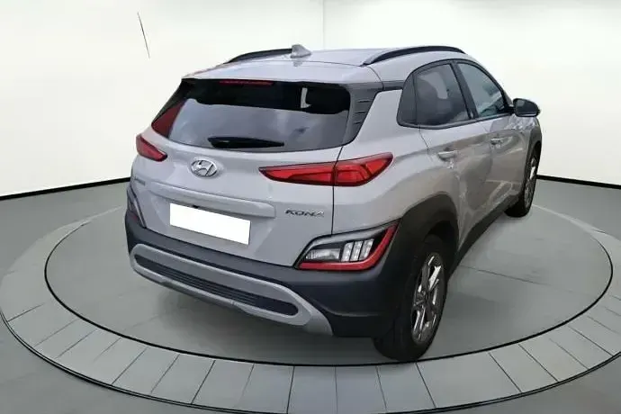 Usado Hyundai Kona 120 CV (88 kW) 2022 Gris SUV