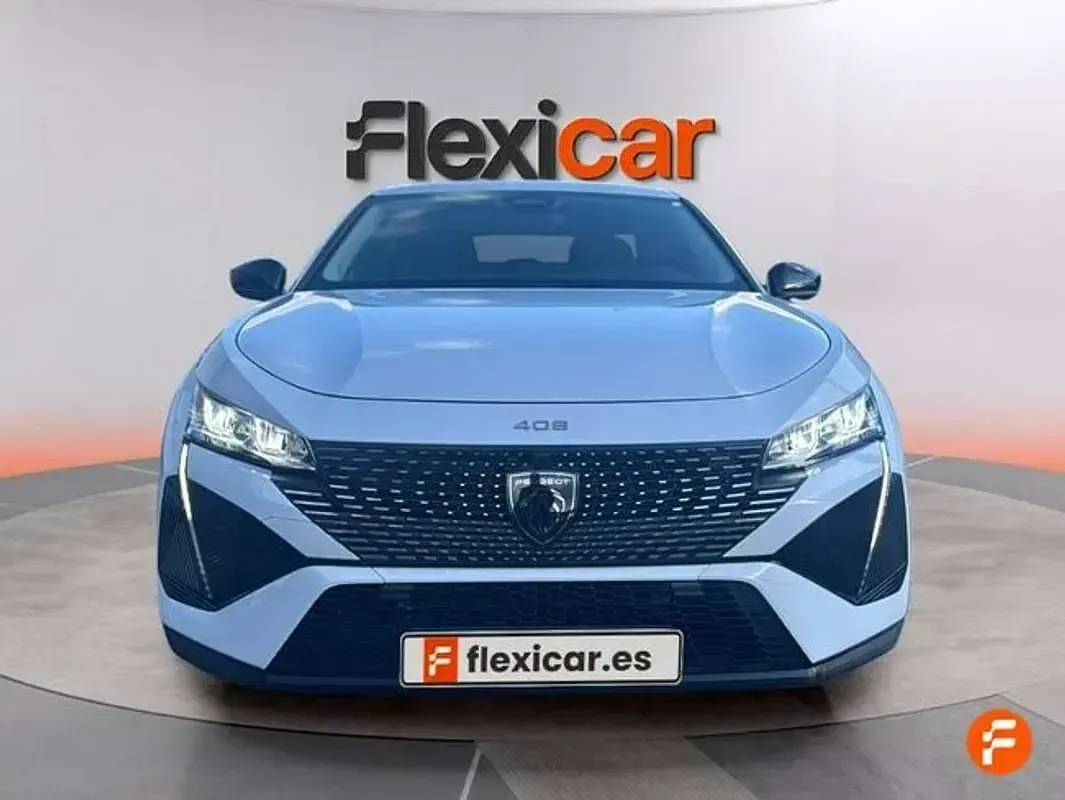 Usado Peugeot 408 Allure 145 CV (106 kW) 2025 Blanco SUV
