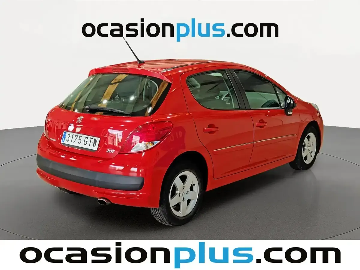 Usado Peugeot 207 Sport 95 CV (69 kW) 2010 Rojo