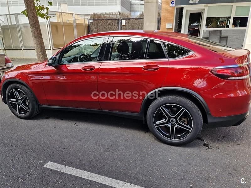 Usado Mercedes GLC220 194 HP (142 kW) 2020 Vermelho Coupé