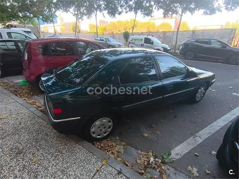 Usado Citroën Xantia 90 CV (66 kW) 1997 Verde Berlina