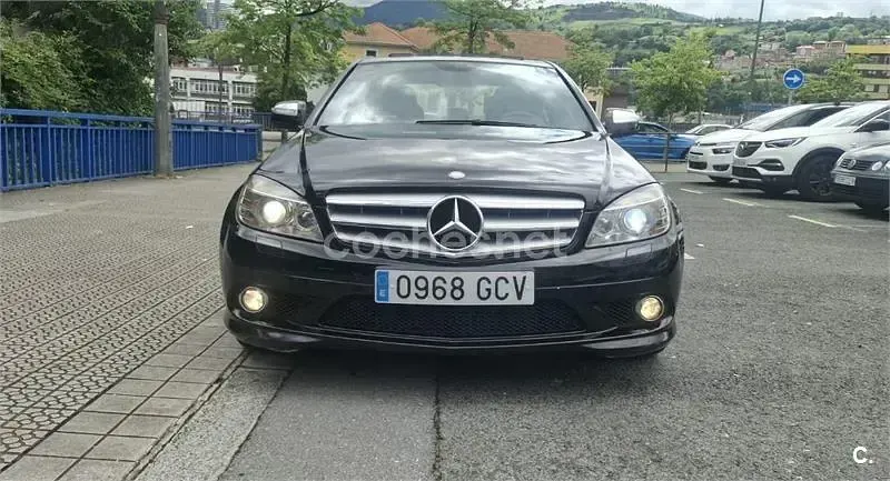Usado Mercedes C220 Classic 150 CV (110 kW) 2008 Negro Berlina