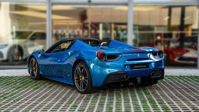 Usado Ferrari 488 670 CV (492 kW) 2024 Azul Descapotable