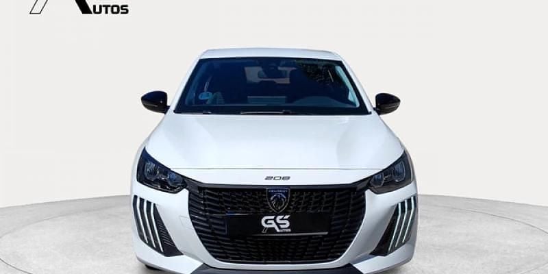 Usado Peugeot 208 Active 101 CV (74 kW) 2024 Blanco Utilitario