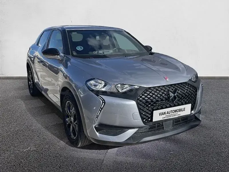 Usado DS Automobiles DS3 Crossback Performance 130 CV (95 kW) 2020 Gris / plata SUV