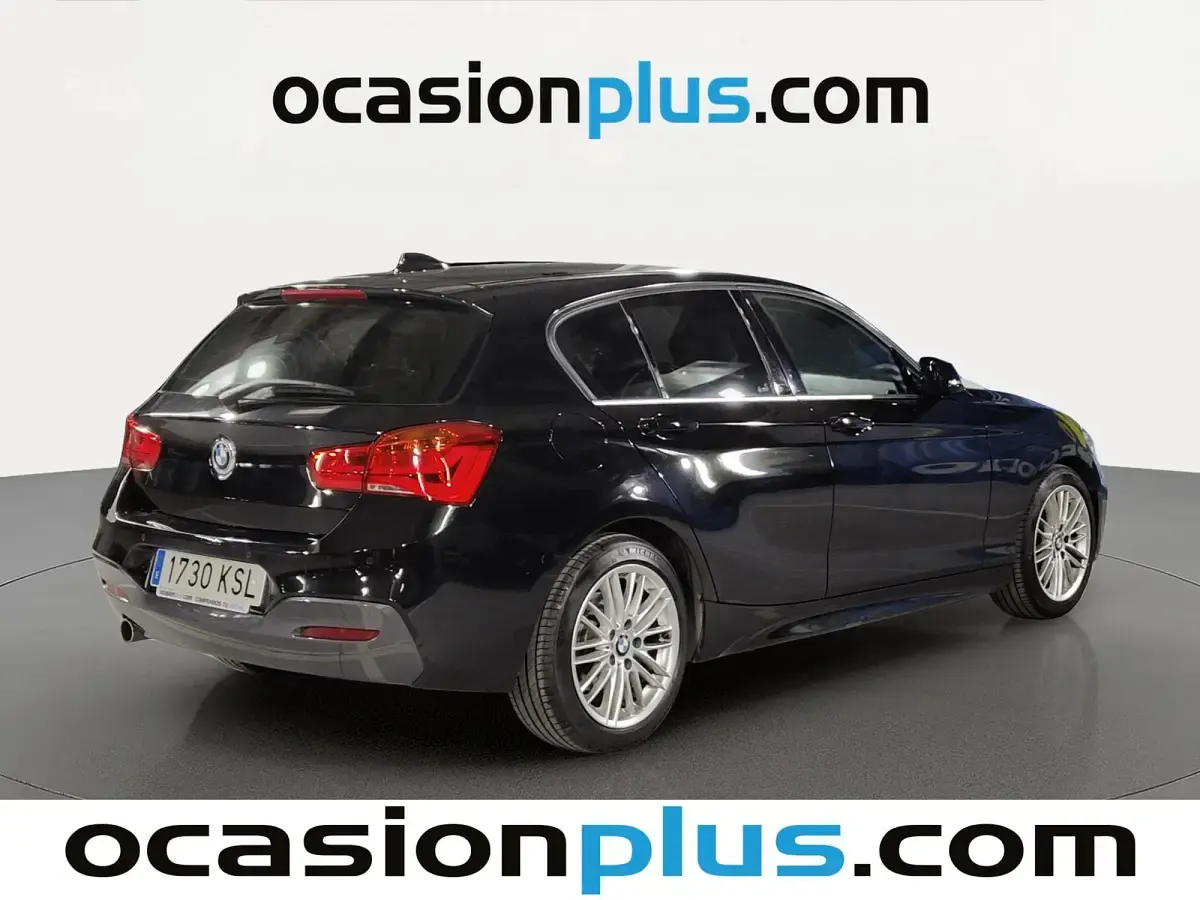 Usado BMW 118 150 CV (110 kW) 2018 Negro Utilitario