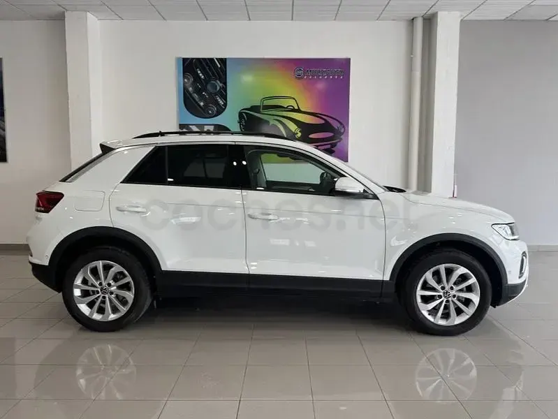 Usado VW T-Roc Life 150 CV (110 kW) 2023 Blanco SUV