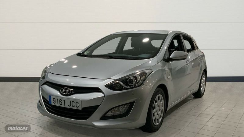 Usado Hyundai i30 90 CV (66 kW) 2015 Plata Utilitario