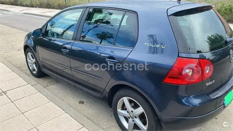 Usado VW Golf V Highline 115 CV (84 kW) 2007 Azul Berlina