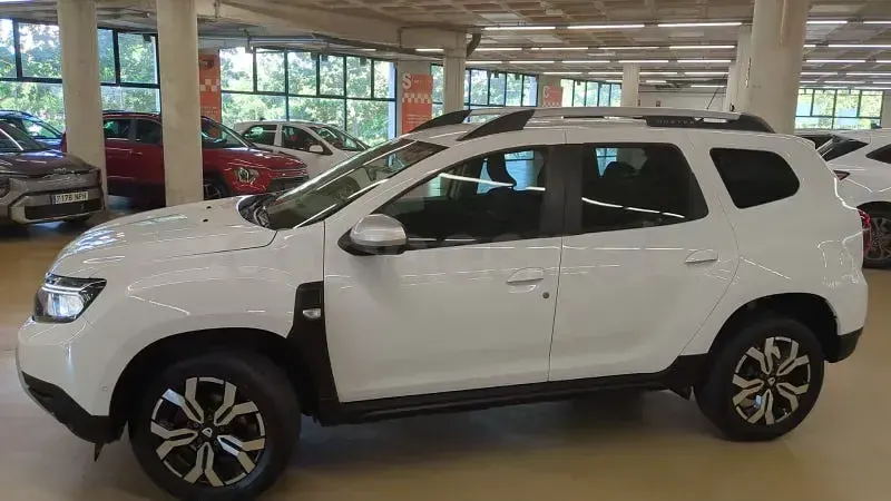 Usado Dacia Duster Prestige 130 CV (95 kW) 2022 Blanco SUV