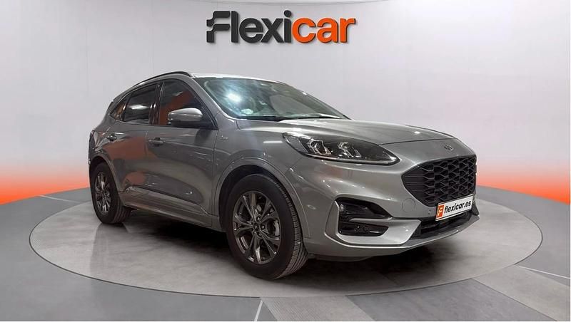 Usado Ford Kuga ST-Line 150 CV (110 kW) 2022 Gris SUV