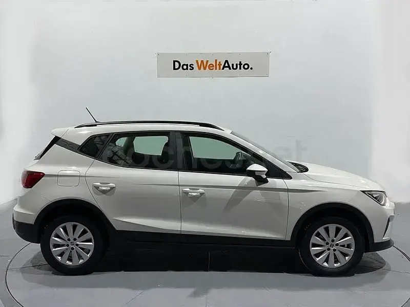 Usado Seat Arona Style 95 CV (69 kW) 2025 Blanco SUV