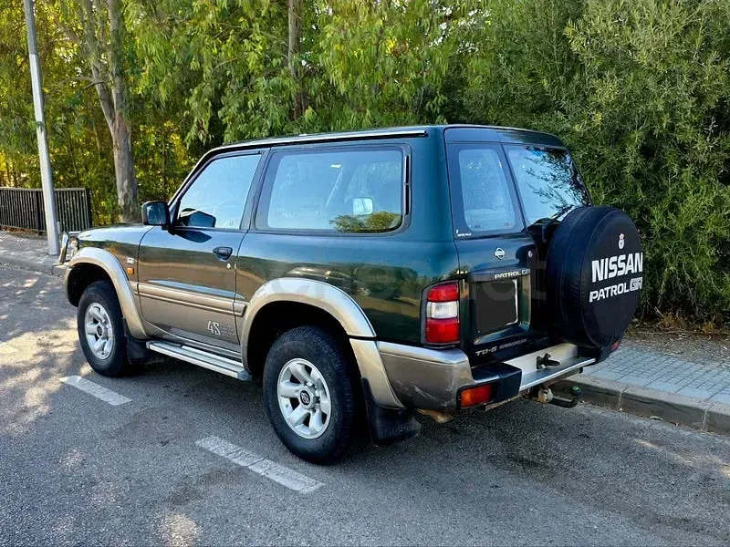 Usado Nissan Patrol SE 130 CV (95 kW) 1998 Verde SUV