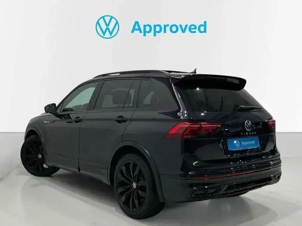 Usado VW Tiguan R-line 150 CV (110 kW) 2022 Negro SUV