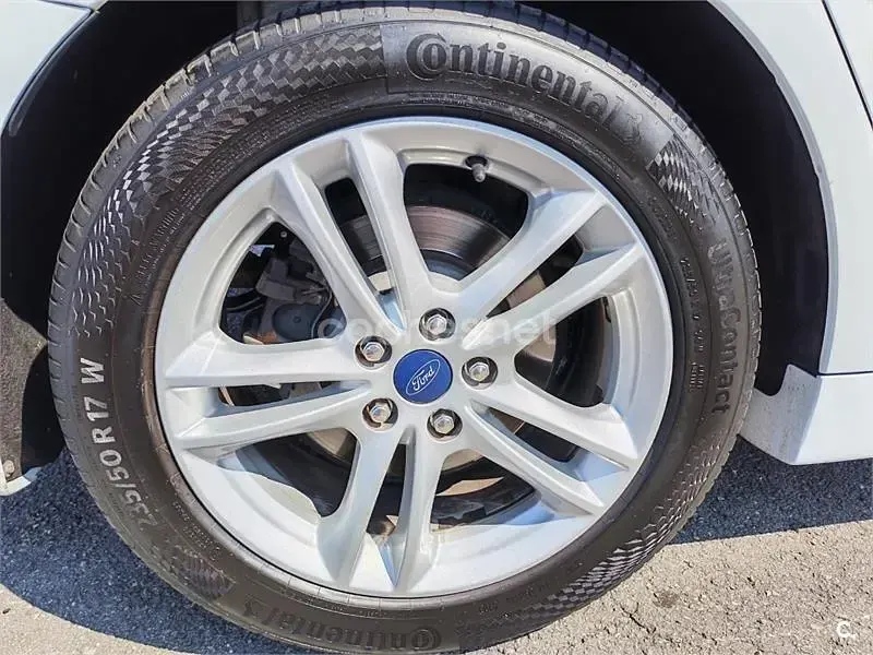 Usado Ford Mondeo Titanium 150 CV (110 kW) 2019 Blanco Familiar