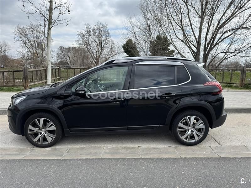 Käytetty Peugeot 2008 Allure 110 HP (80 kW) 2019 Musta Katumaasturi