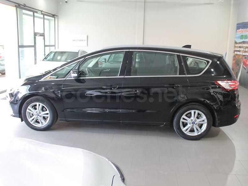 Usado Ford S-MAX Titanium 150 CV (110 kW) 2019 Negro Monovolumen