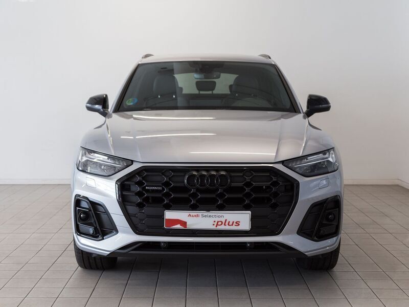 Usado Audi Q5 204 CV (150 kW) 2022 Plata SUV