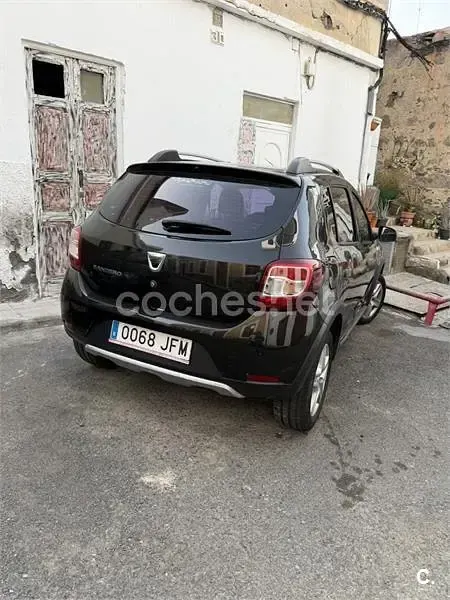 Usado Dacia Sandero Stepway 90 CV (66 kW) 2015 Negro Berlina