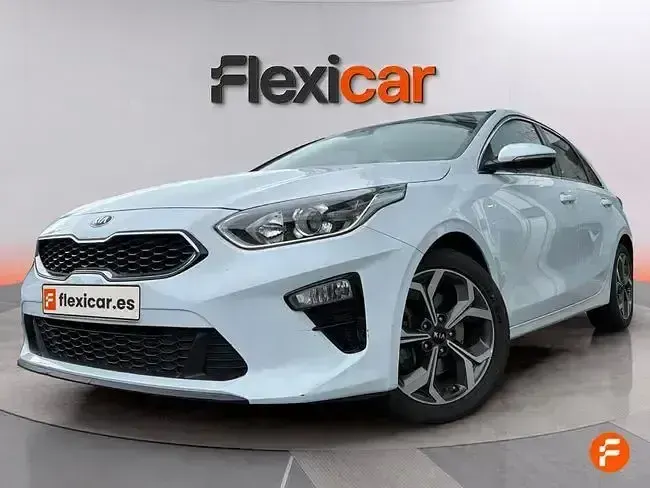 Occasion Kia Ceed 140 PK (102 kW) 2018 Wit Hatchback