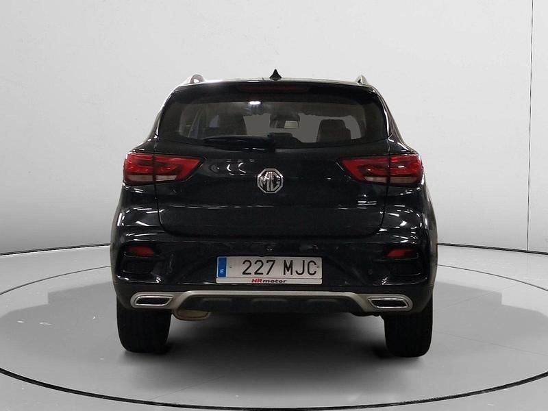 Usado MG ZS Luxury 111 CV (81 kW) 2023 Negro Berlina