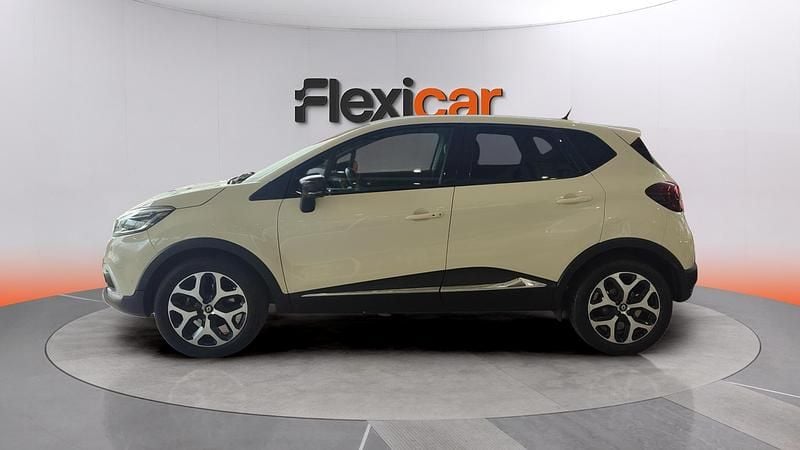 Usado Renault Captur Zen 120 CV (88 kW) 2018 Beige SUV