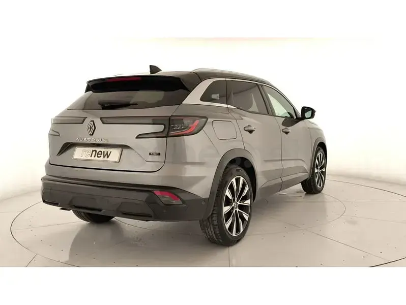 Usado Renault Austral Techno 200 CV (147 kW) 2025 Gris / plata SUV
