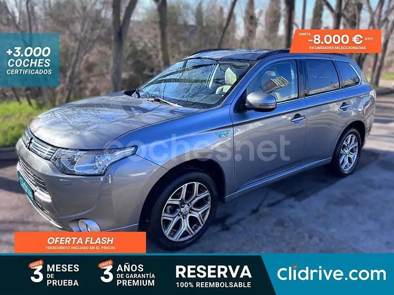 Gris / plata Usado 2014 Mitsubishi Outlander P-HEV SUV | 10.890 € (Buen precio) - Imagen 1/3