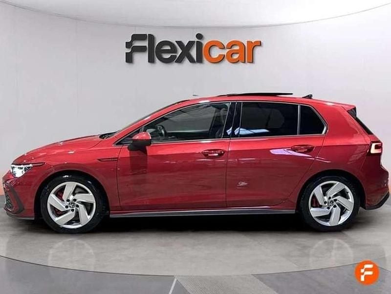 Usado VW Golf VIII GTI 245 CV (180 kW) 2021 Rojo Utilitario
