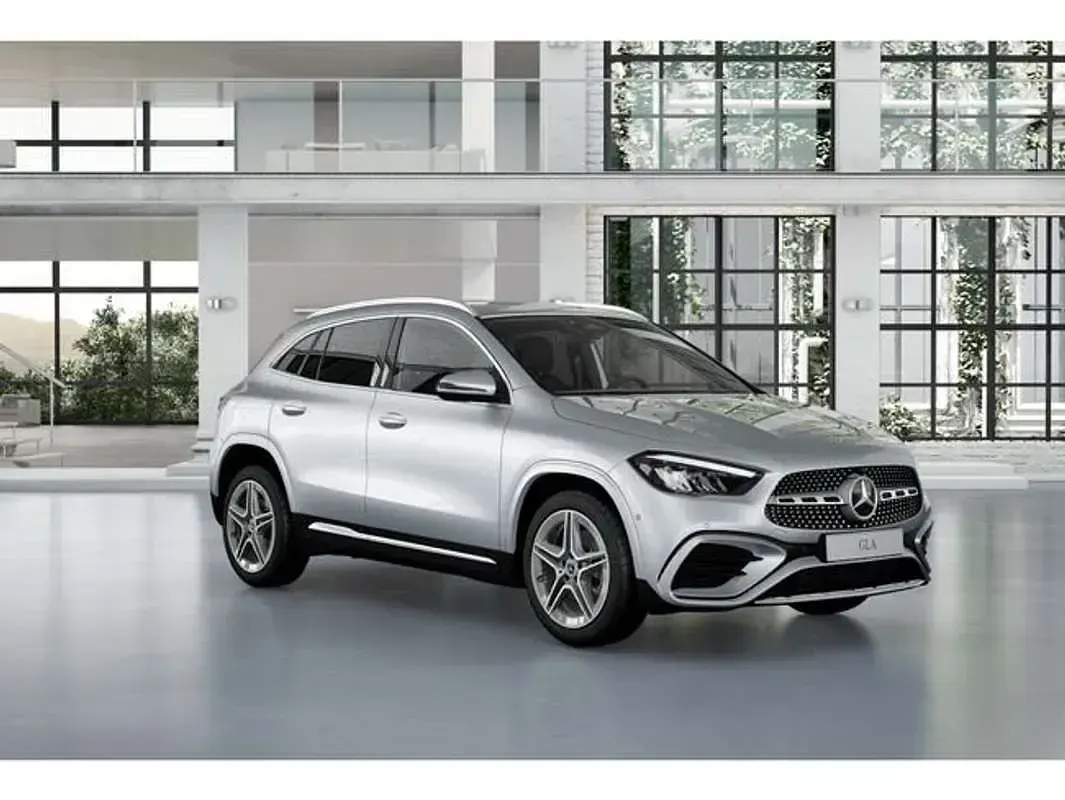 Usado Mercedes GLA200 150 CV (110 kW) 2023 Gris SUV
