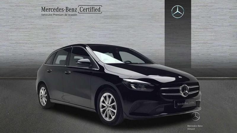 Usado Mercedes B200 163 CV (119 kW) 2021 Negro Monovolumen