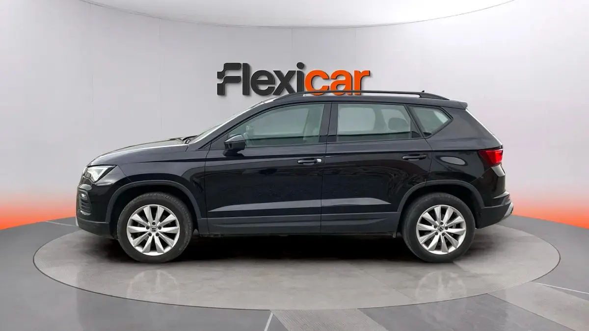 Usado Seat Ateca Style 150 CV (110 kW) 2023 Blanco SUV