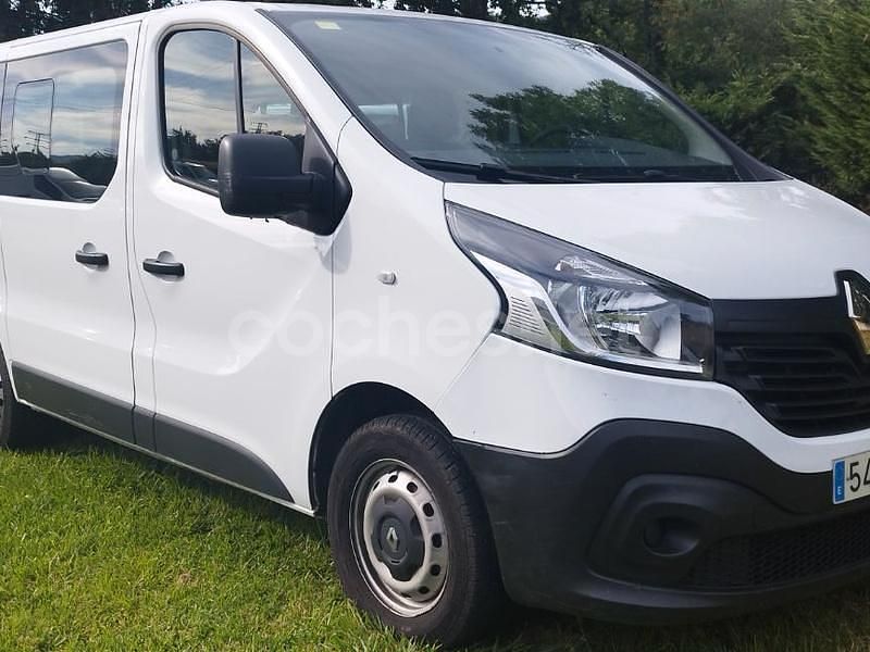 Usado Renault Trafic LIMITED 120 CV (88 kW) 2019 Blanco Monovolumen