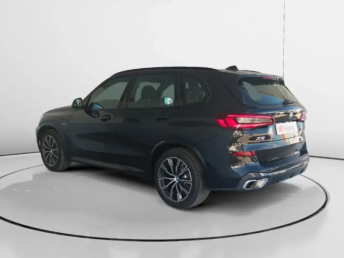 Używany BMW X5 Shadowline 394 KM (289 kW) 2023 Czarny SUV