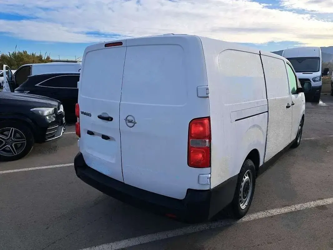 Usado Opel Vivaro 120 CV (88 kW) 2020 Blanco Monovolumen